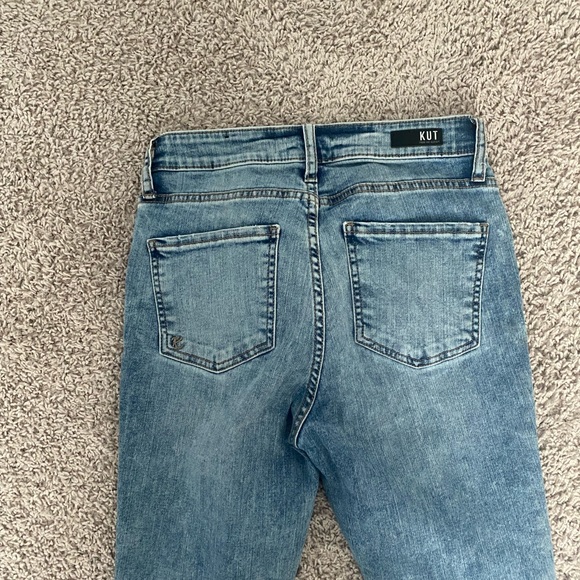 **SOLD** Kut from the Kloth ripped skinny jeans high rise - Picture 2 of 6